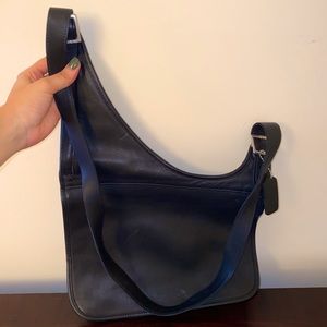 VINTAGE COACH Black Leather Bag.